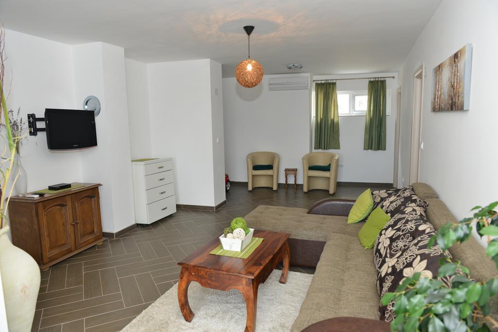 Apartments Kuljace Sveti Stefan Exterior photo