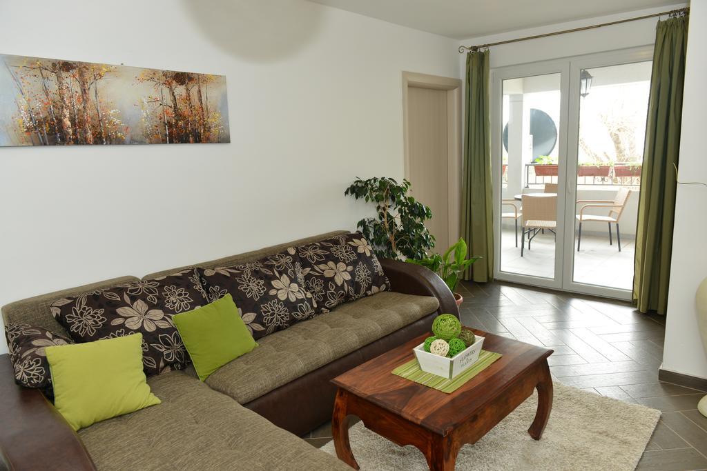 Apartments Kuljace Sveti Stefan Exterior photo